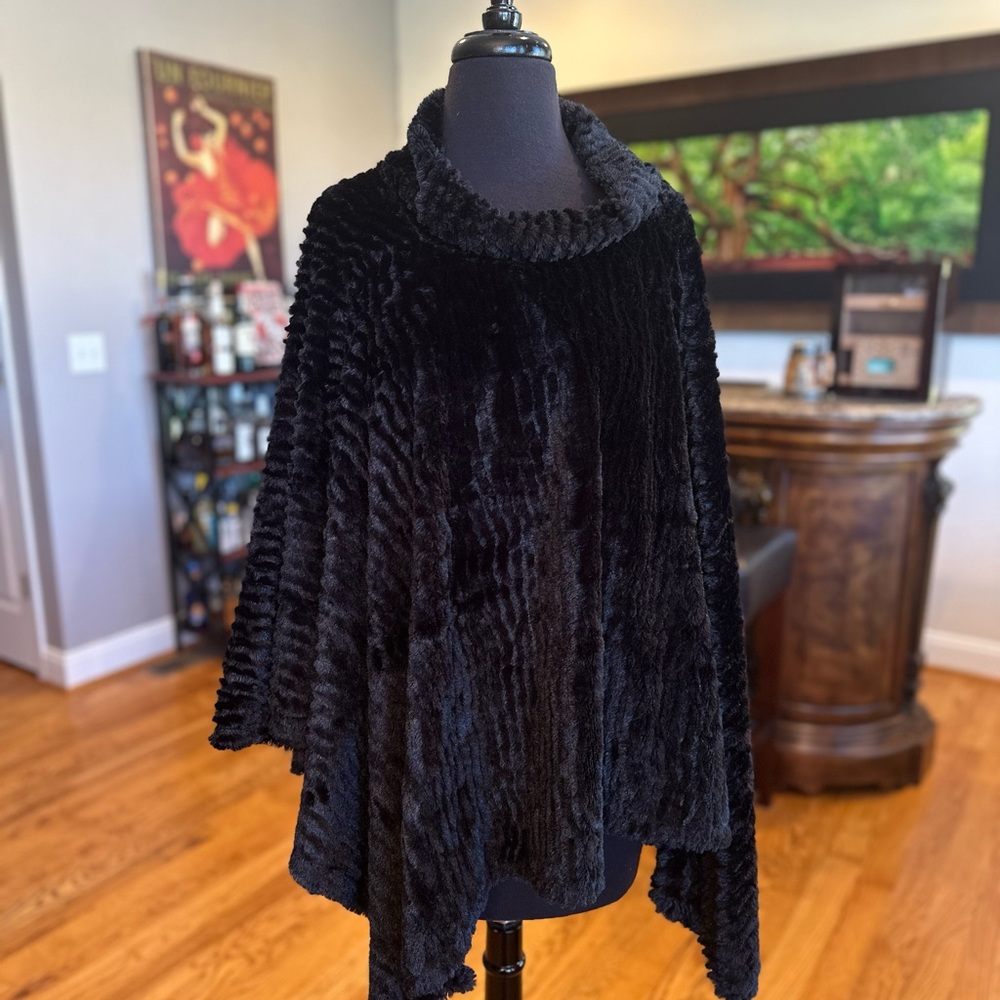 NWT L.I.B Black Poncho